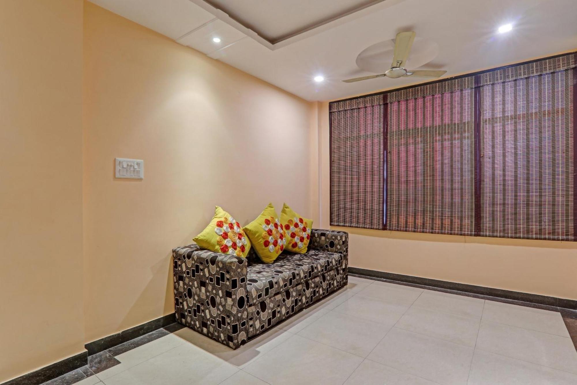 Super Capital O Townhouse Govinda Royal Hotel Kanpur Buitenkant foto